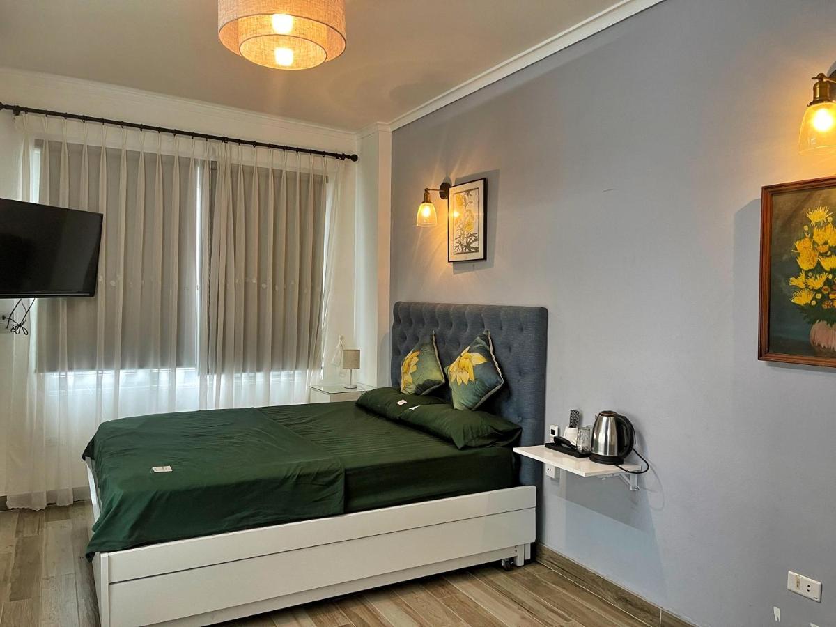 Miah Boutique Couette-café 2*